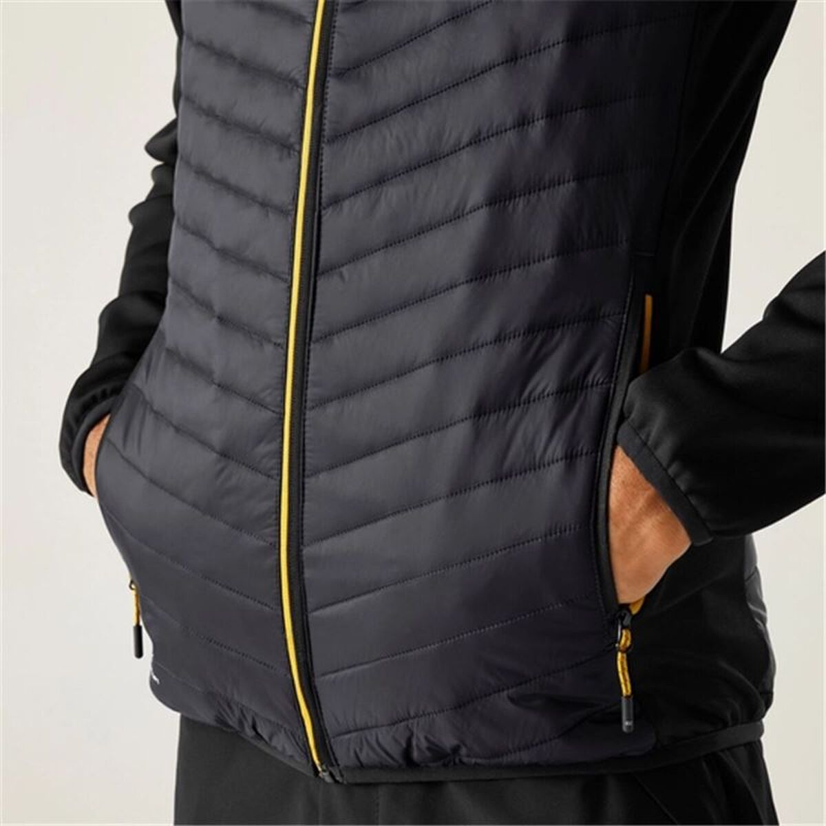 V2H4F32459FCADDF83CE97AF4ECEA6BAB09R7693404P6