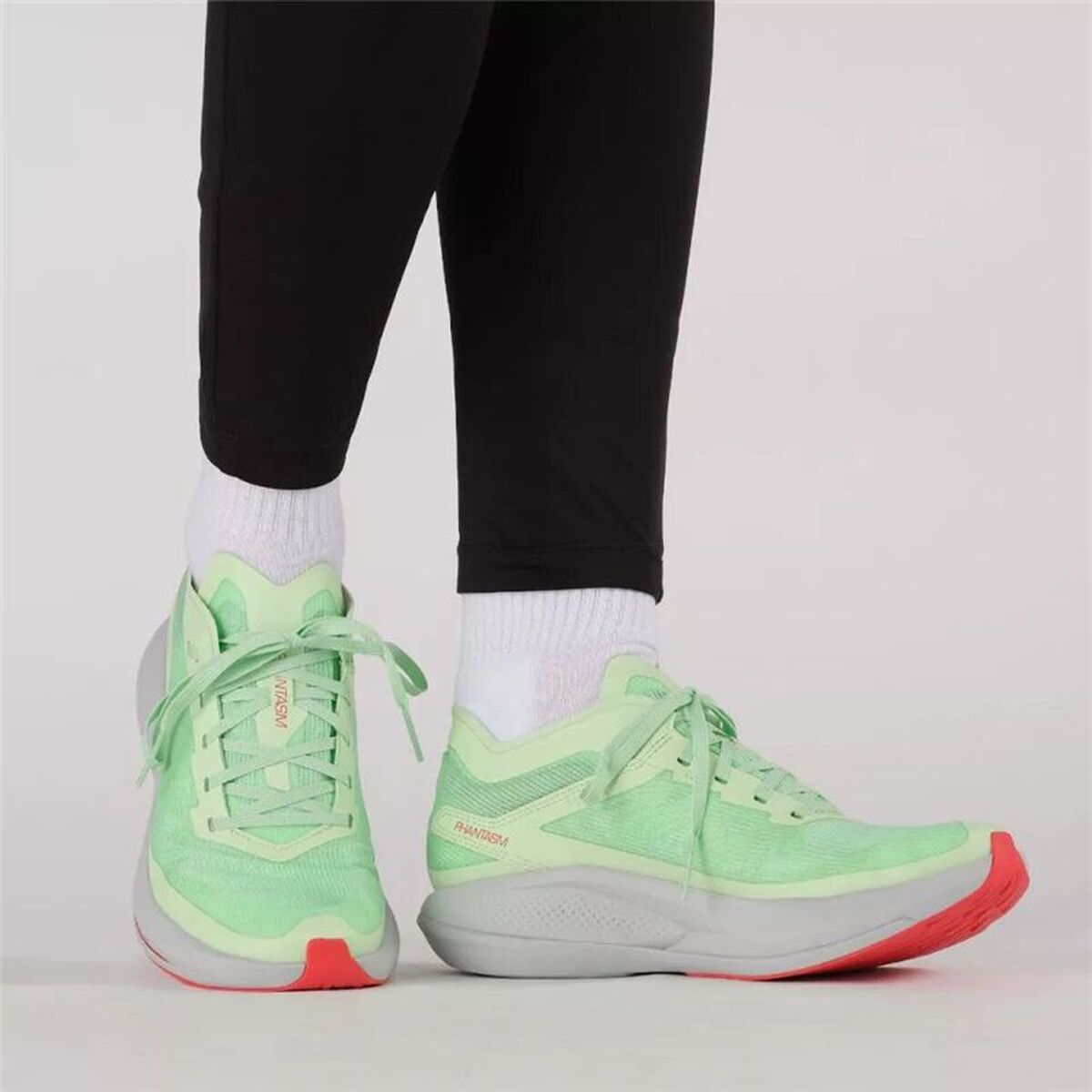 V2H3160AA1373C37362625D3427E4F77C48R7676127P6